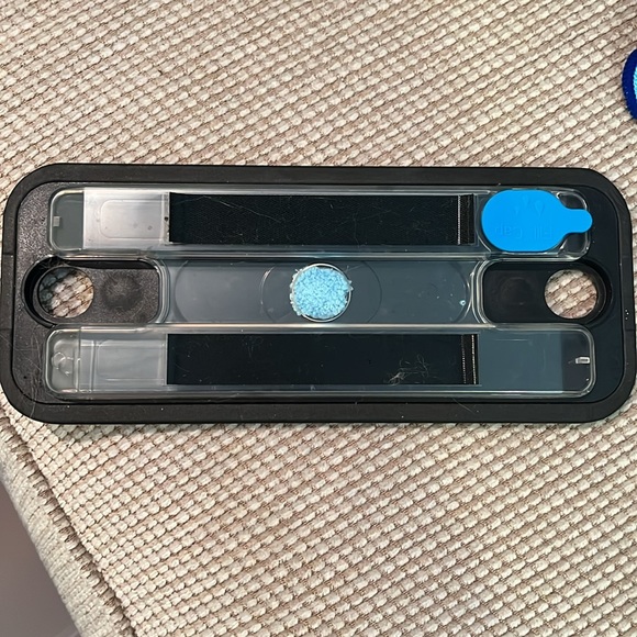 iRobot® Braava® 380t Robot Mop - Picture 7 of 9